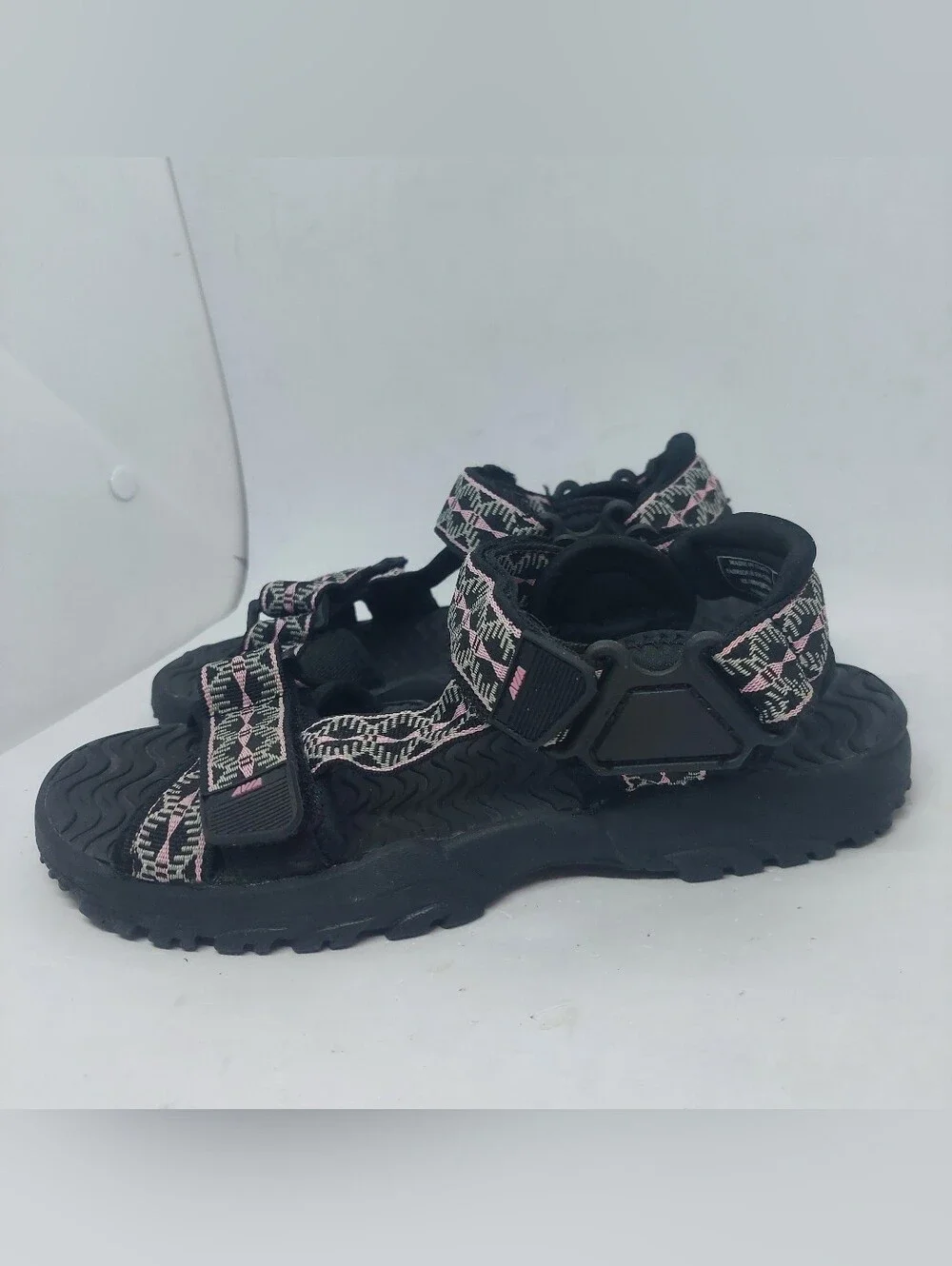 Avia Strappy Sandals Black Pink Geometric Design Adj Summer Shoes Womens Size 7